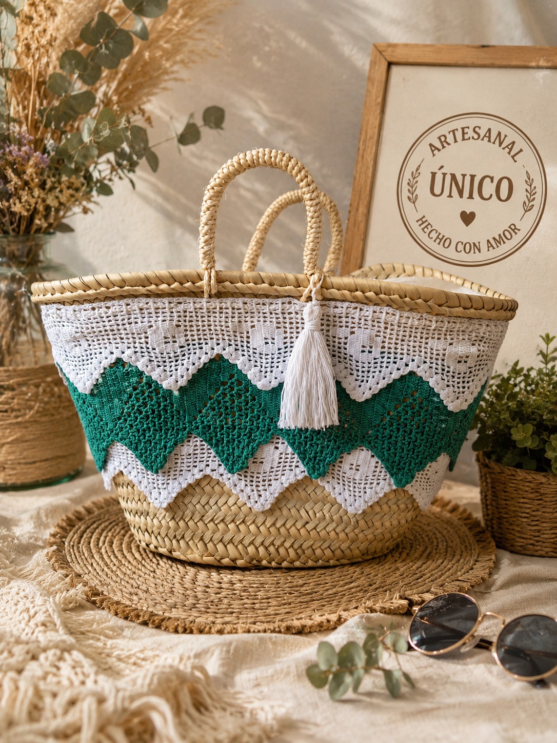 Cesta de mimbre artesanal